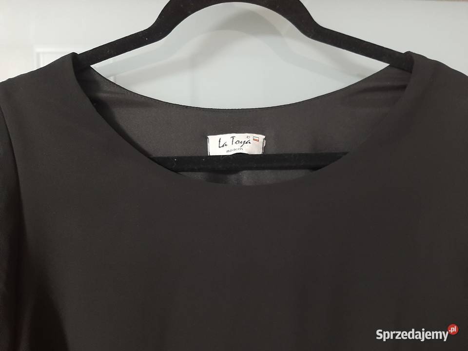 Sukienka z falbankami czarna Rawicz