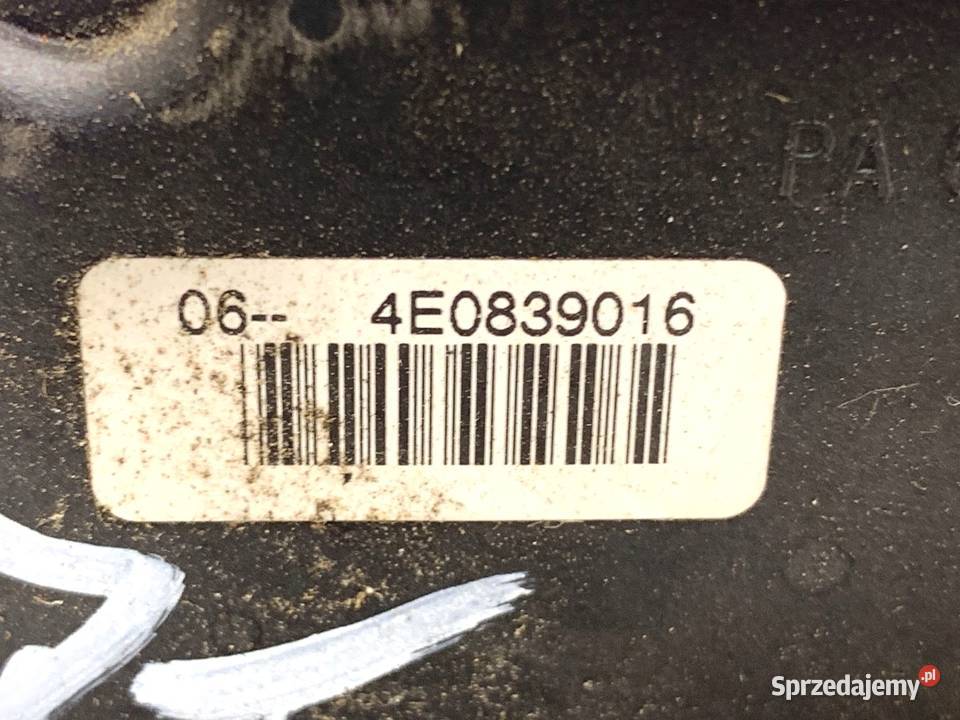 ZAMEK DRZWI PRAWY TYŁ AUDI A8 D3 SedanLimuzyna