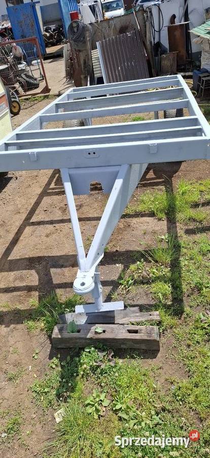 Rama pod kiper przyczepa