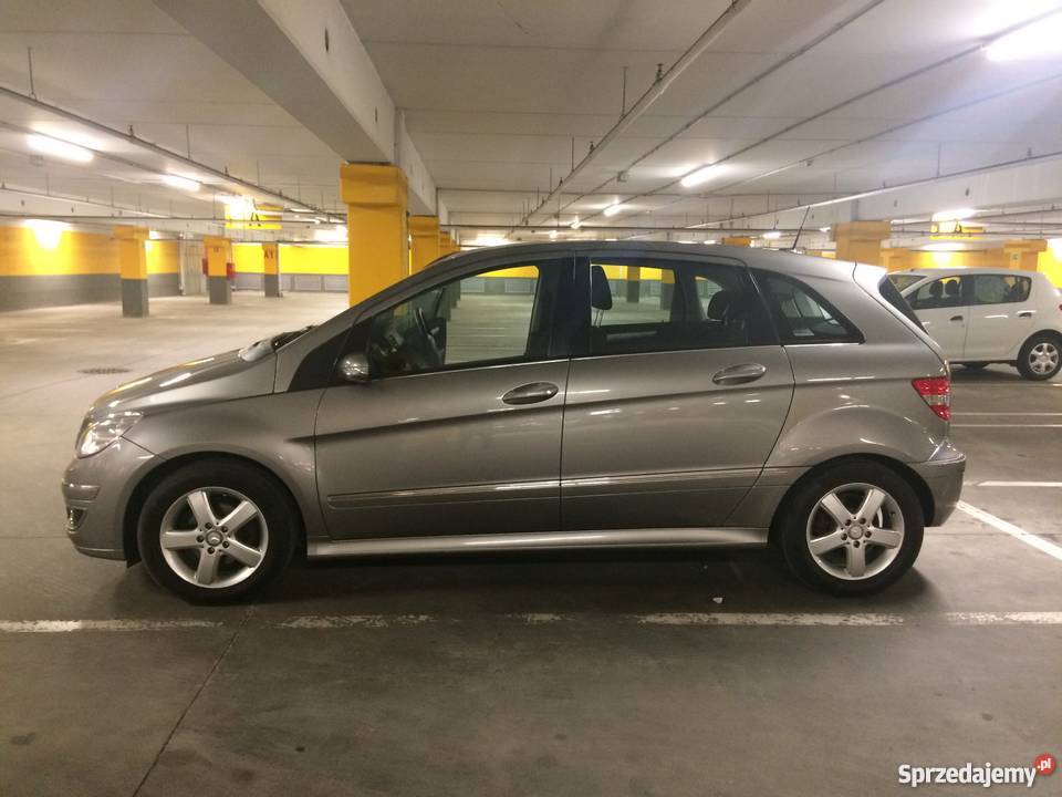 Mercedes B klasa wielofunkcyjna kierownica