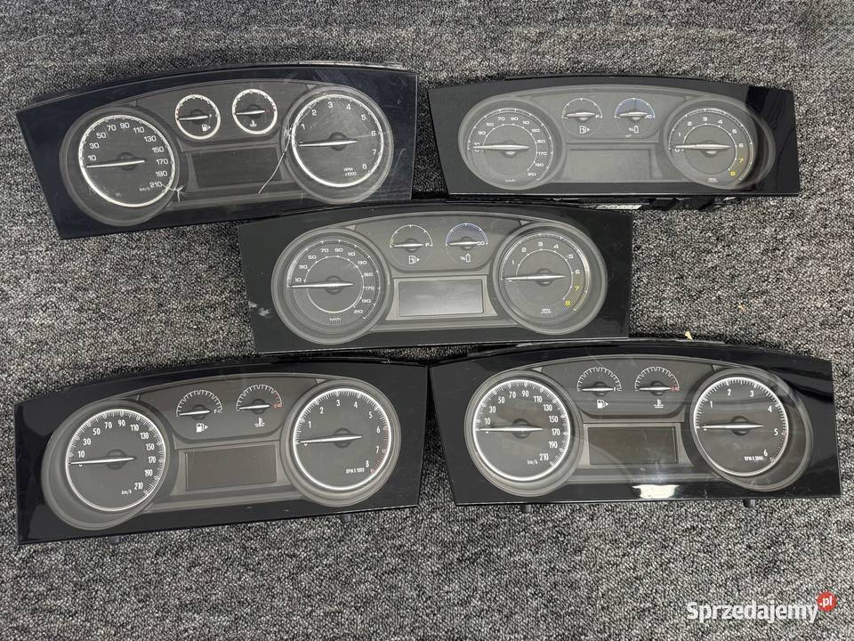 LICZNIK ZEGARY PRĘDKOŚCIOMIERZ LANCIA YPSILON Rok produkcji 2023