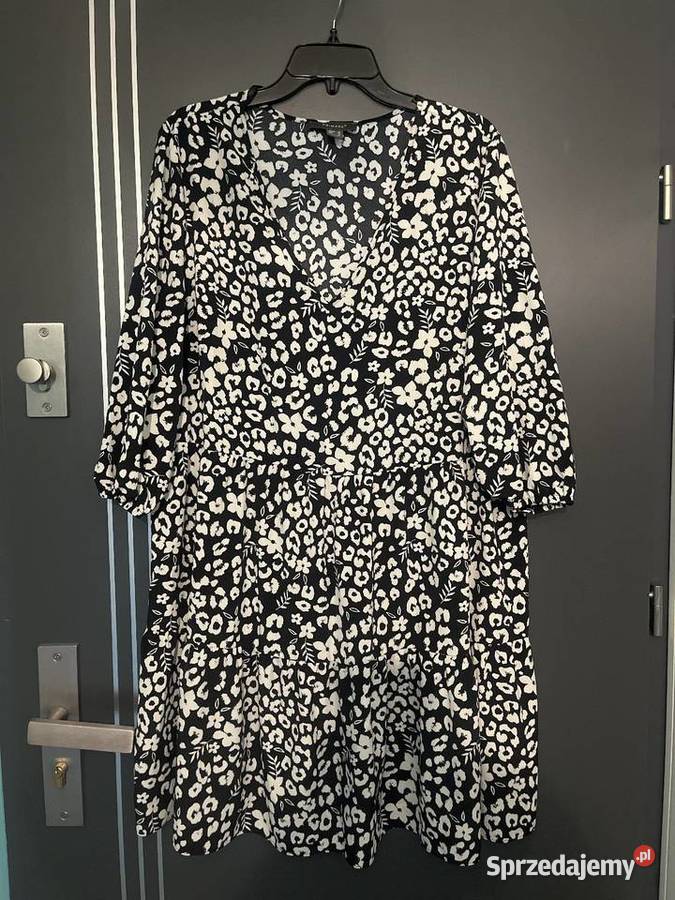 Primark sukienka modny wzór kwiaty floral hit Długość Midi zachodniopomorskie