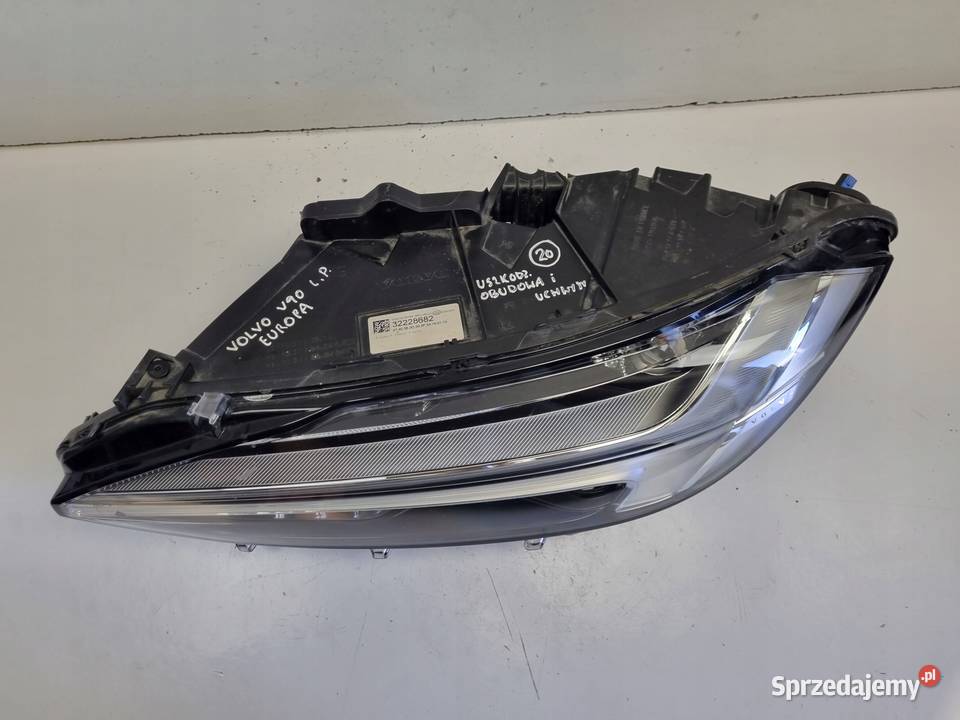 Volvo V90 S90 PRZEDNIA LAMPA LEWA lewy przód lubelskie Janów