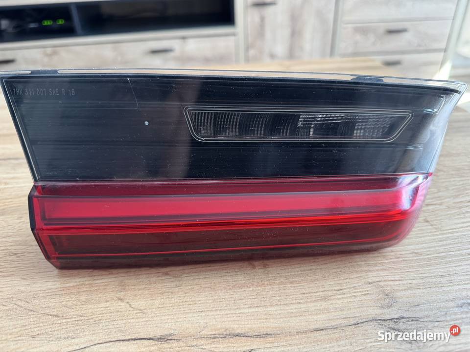 LAMPY BMW G20 TYŁ KLAPA USA Oświetlenie