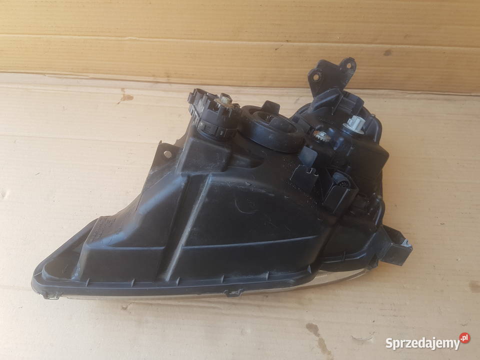 Suzuki Liana lampa reflektor przedni lampy przód Legnica