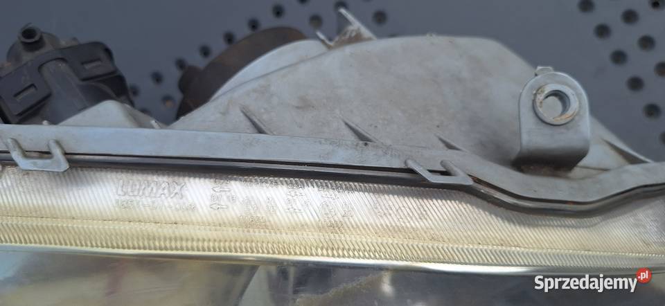 Tata Indica prawa lampa reflektor przod