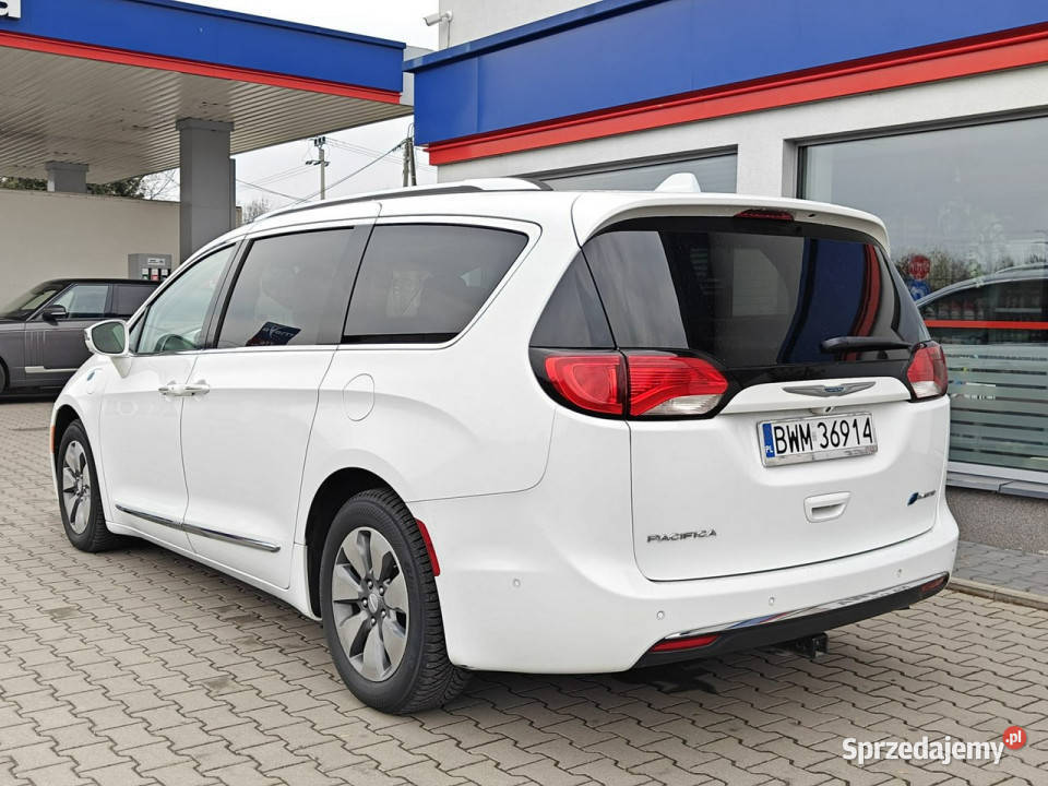 Chrysler Pacifica Hybryda Plug IN mazowieckie
