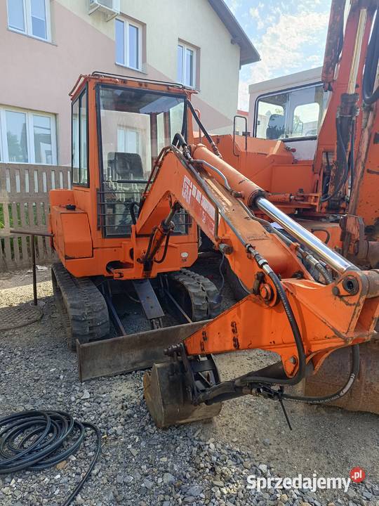 FAI 692 koparkoładowarka Rok produkcji 1992 podkarpackie Nisko