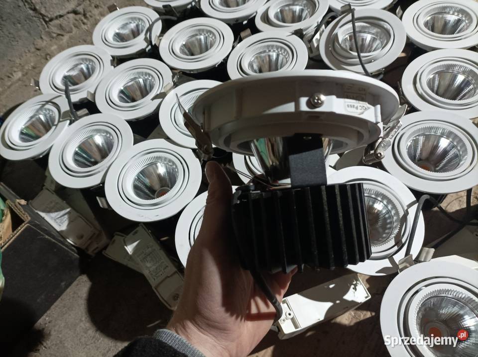 Halogeny z radiatorem i zasilaczem Bochnia