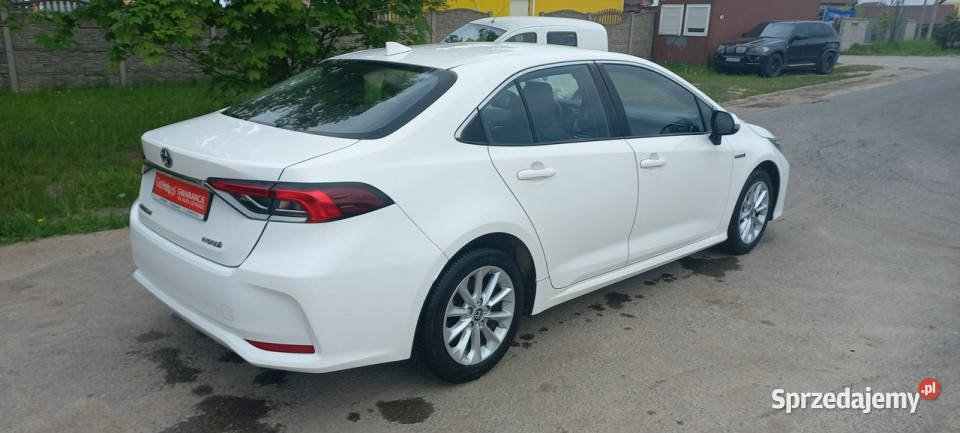 Toyota Corolla ECVT 18 Hybryda Pełna historia serwisowany w ASO Motoryzacja Gdańsk