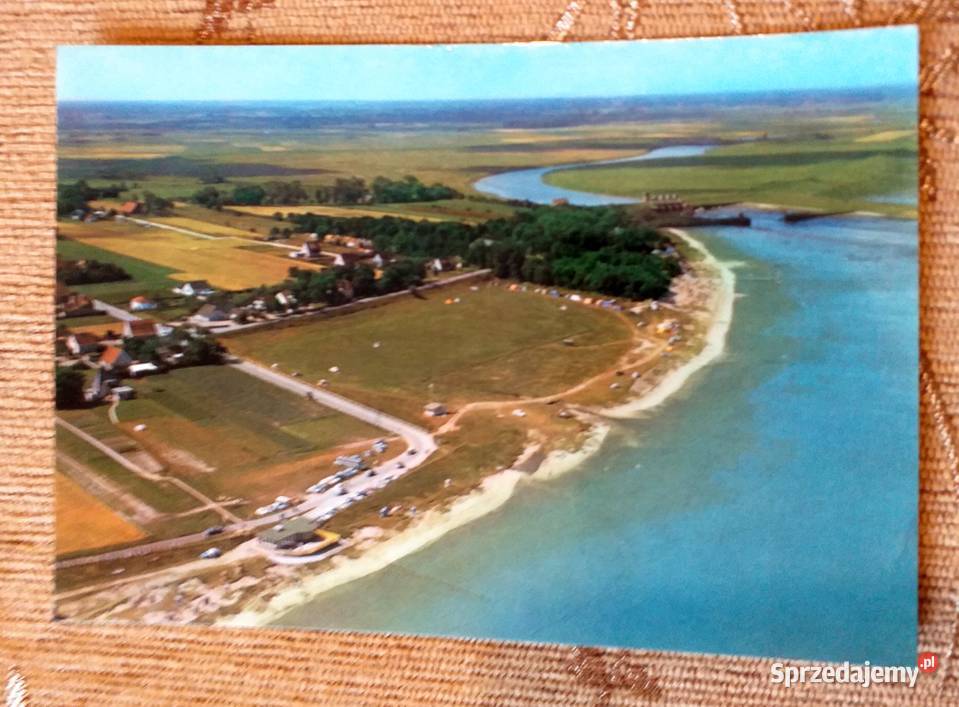 WIDOK Z LOTU PTAKA NA RZEKĘ I PLAŻĘ Piszczac