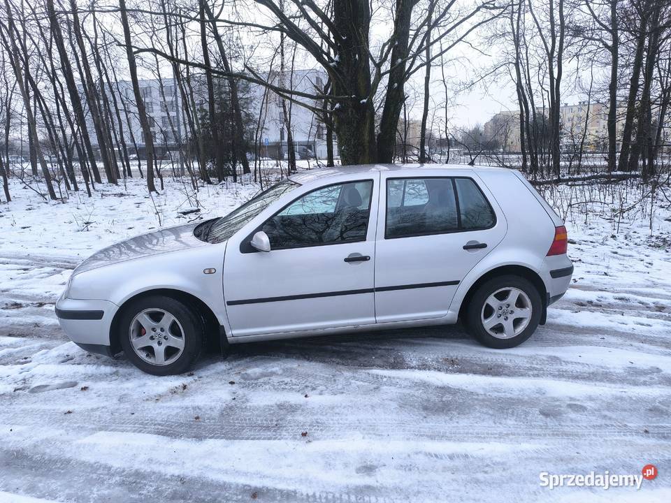 Golf 4 16 sr lpg bogate wyposażenie sprzedam