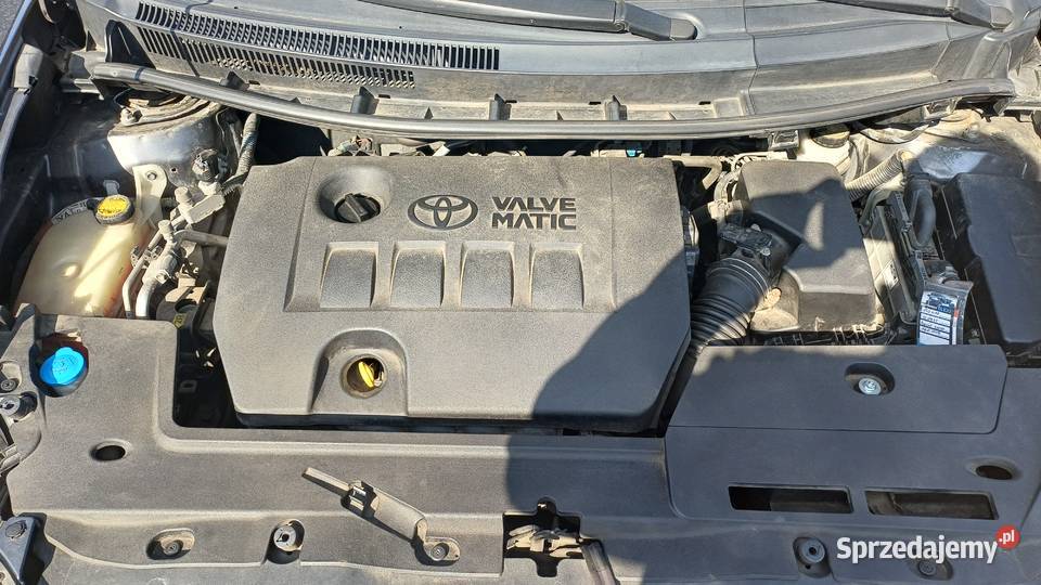 Toyota Auris 16 132 benzyna manualna Łódź