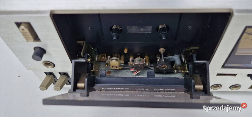 magnetofon Miida casette deck C2000 VU meter