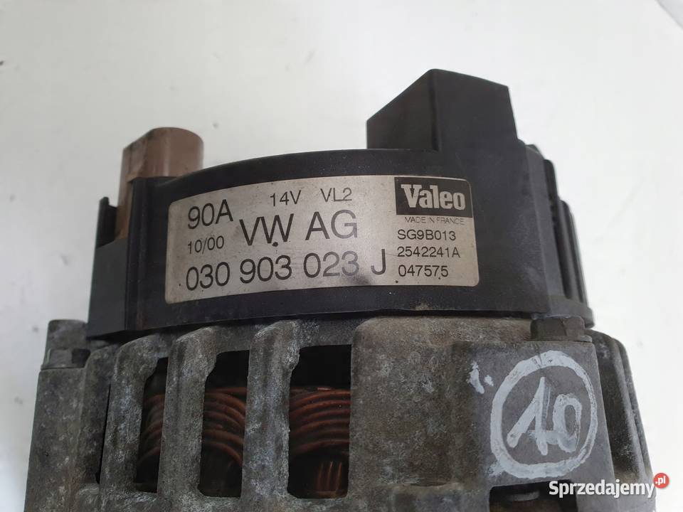 VW Golf IV 16 8V ALTERNATOR valeo 030903023J Janów