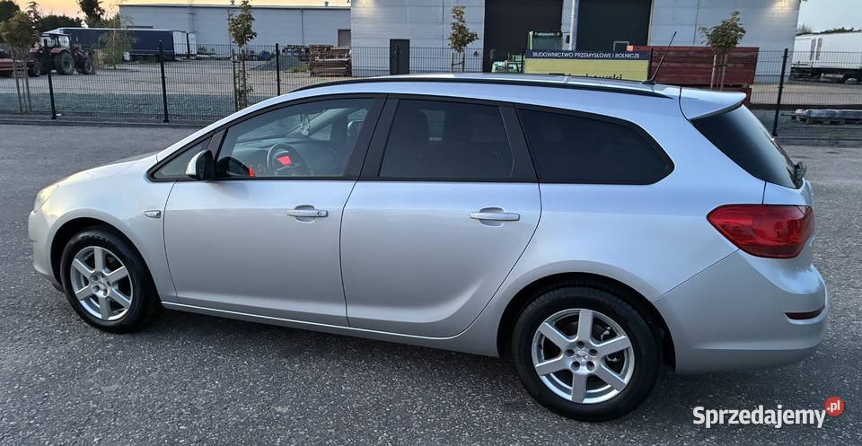 OPEL ASTRA J 16 benzyna klima temp alu mega 4/5 Astra