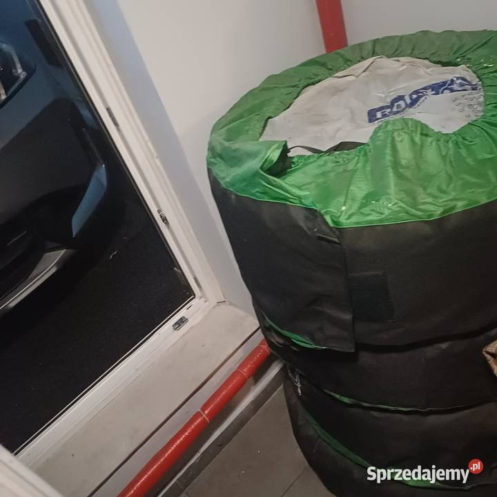 Kola BMW X1U11z oponami zimowymi pirelli