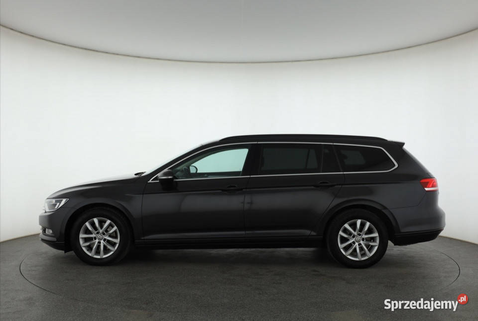 VW Passat 14 TSI Rok produkcji 2017 Piaseczno