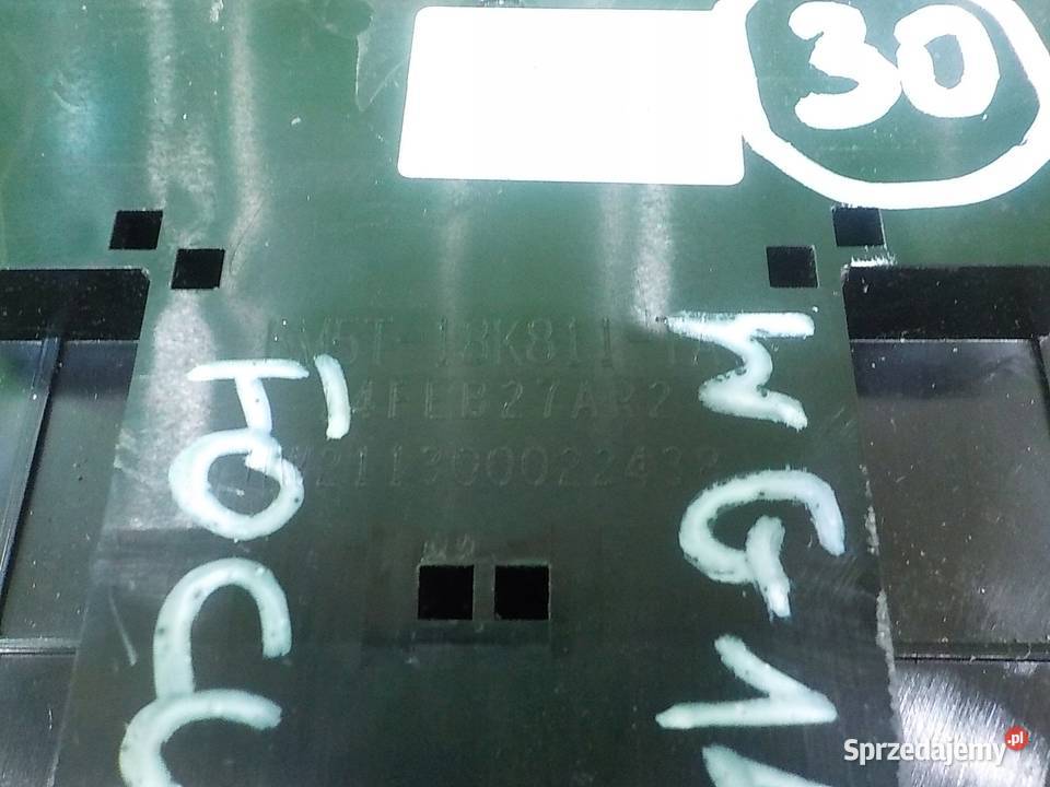 FORD FOCUS MK3 10 B 14r 5D HB panel radia Suków