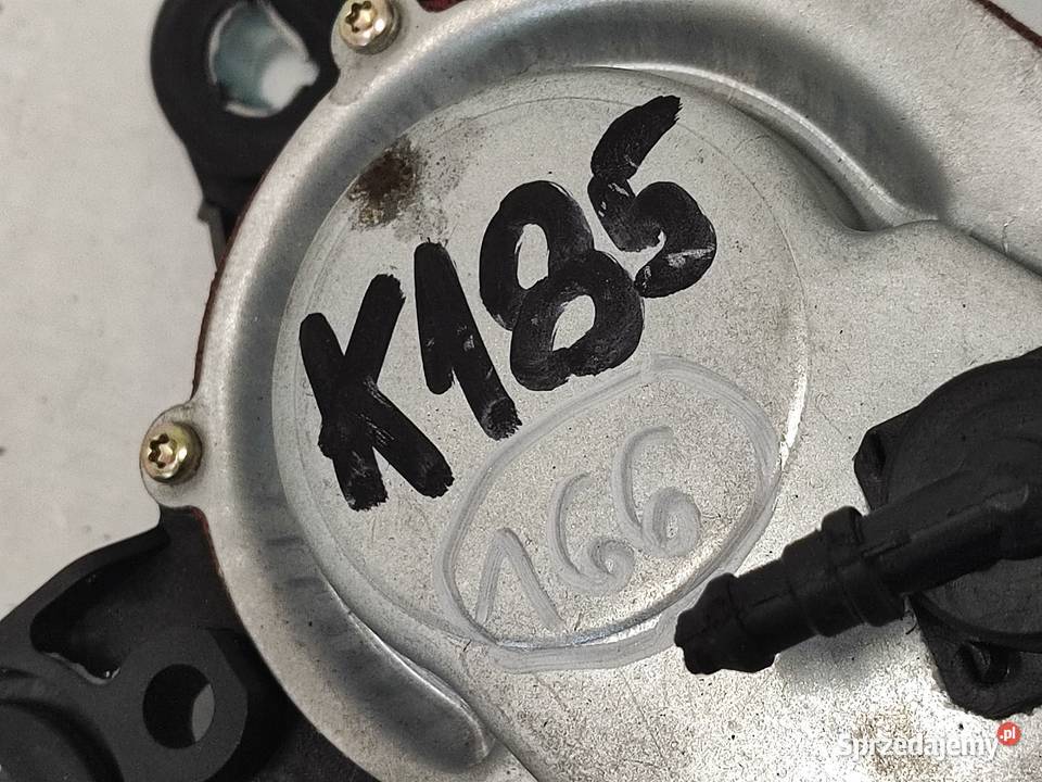 AUDI A4 B7 III 07r silniczek wycieraczki tył