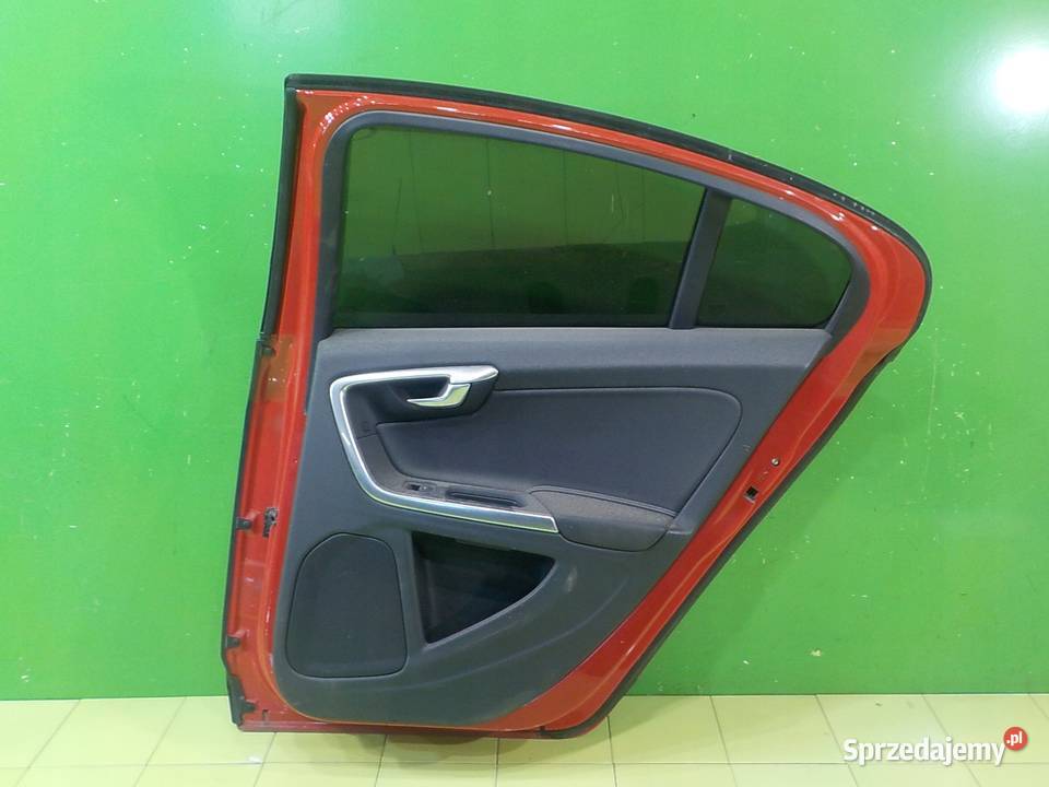 VOLVO S60 II RDESIGN 16 T3 11r SEDAN 4D drzwi Drzwi mazowieckie Suków