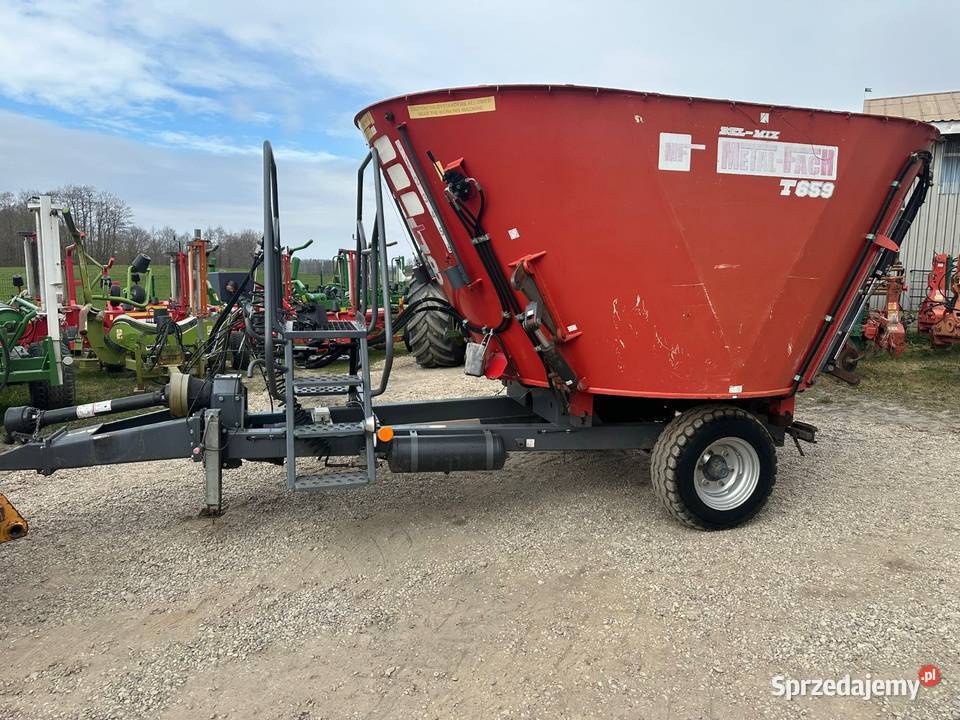 Wóz paszowy Metal Fach T659 Suwałki