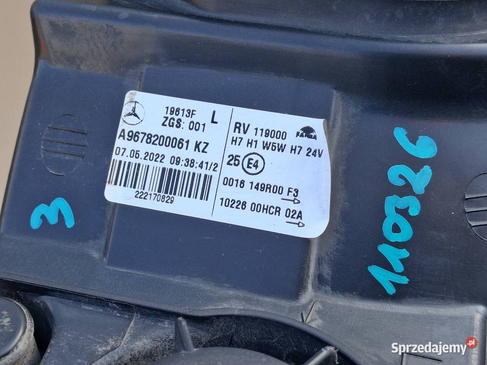 MERCEDES ATEGO REFLEKTOR LEWY LAMPA LEWA Bieleń