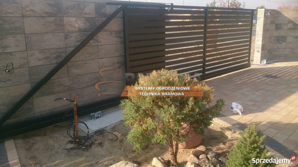 BRAMA PRZESUWNA PALISADOWA P8020 80 x 20 mm 4M przesuwna Gzin