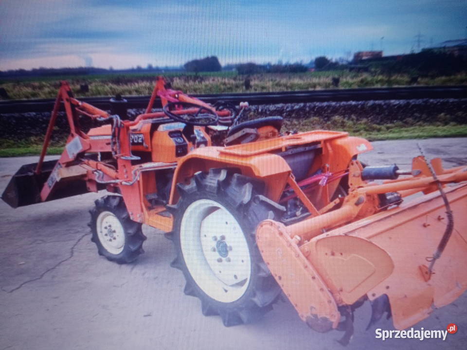 sprzedam zamiatarki uliczne traktory ogrodnicze