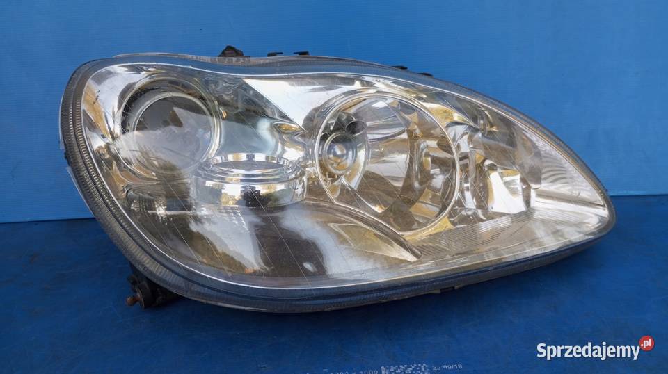 LAMPA PRAWY PRZÓD EU A2208202461 MERCEDES S osobowe Lampy przednie Nowy Tomyśl