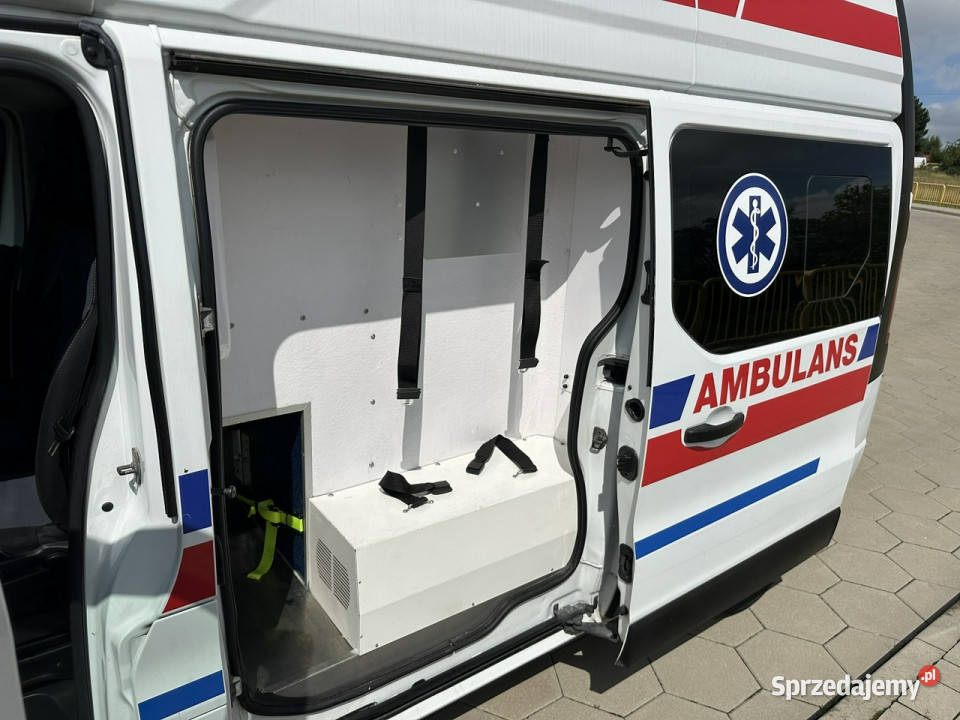 ambulansy Opel Vivaro Opel Vivaro 2016 Karetka wielkopolskie Gostyń