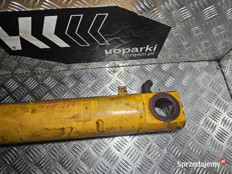 Siłownik hydrauliczny ramienia Massey Ferguson pomorskie