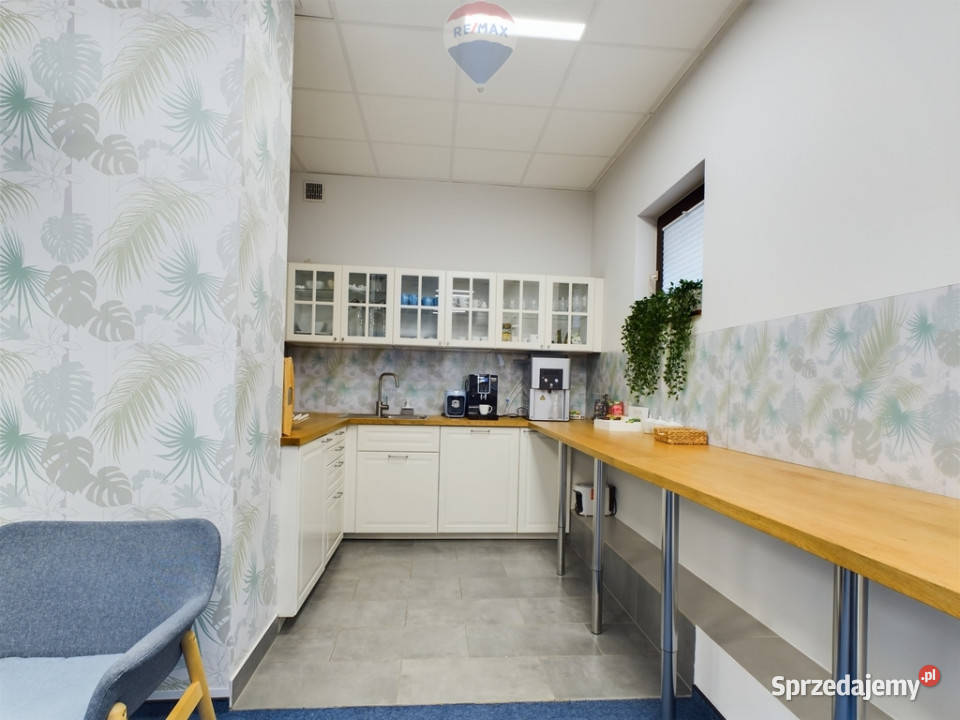 Przestronna przestrzeń biurowa Ilość pomieszczeń 5 Warszawa