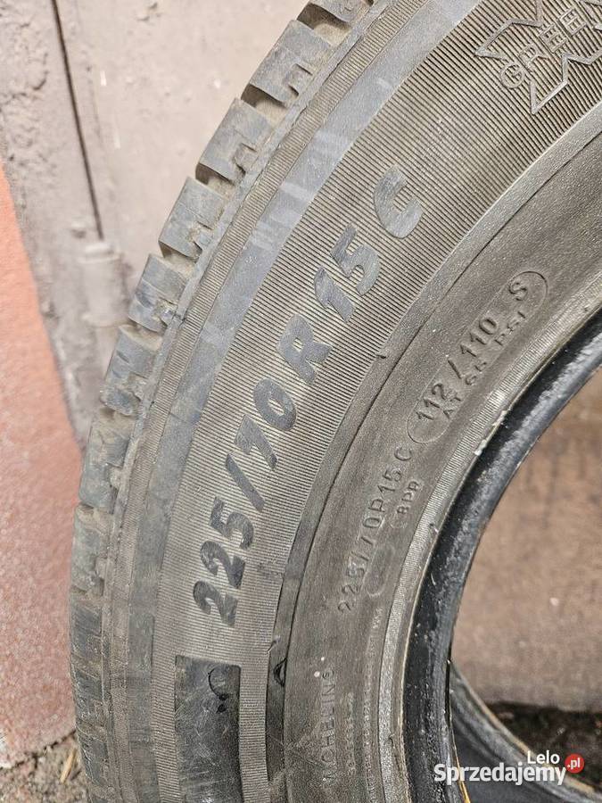 22570 R15 C Michelin Agilis 70 Jawor