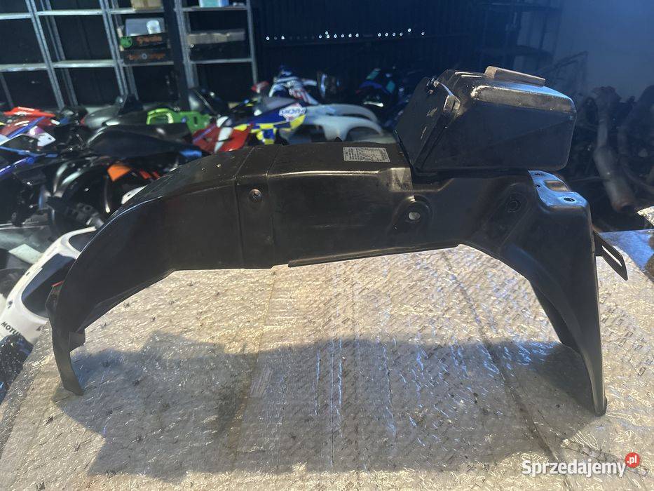 SUZUKI GSX550E Nadkole Błotnik Wypełnienie Poznań