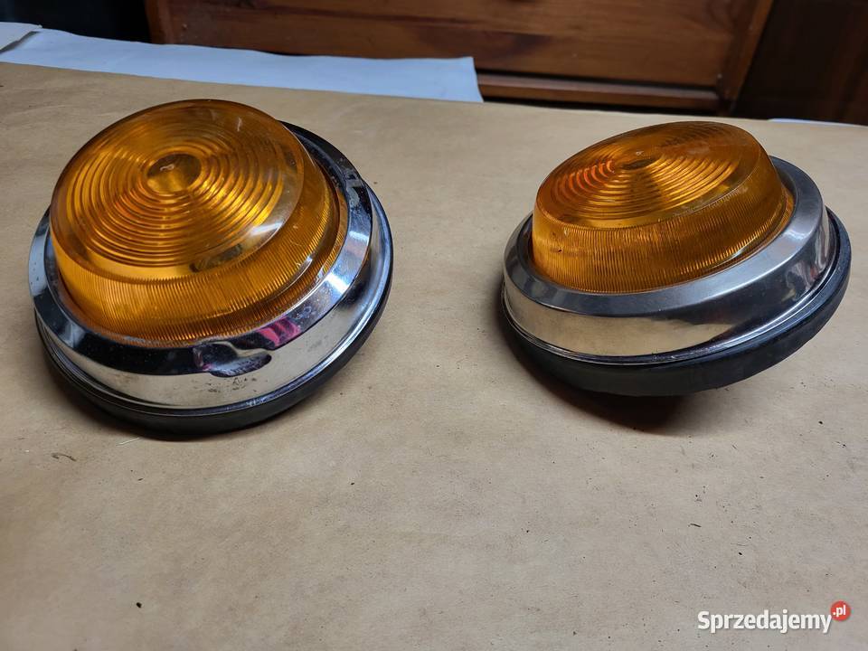 Syrena fabrycznie nowy komplet kierunkowskazów Chodzież