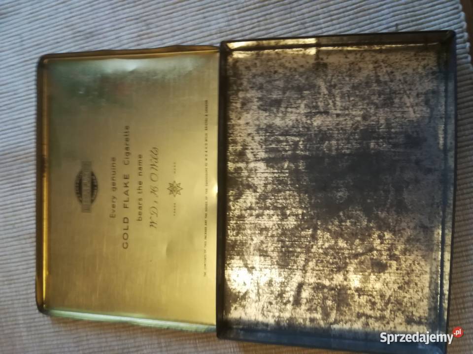 Stare metalowe pudełko papierosach Gold Flake Pruszków
