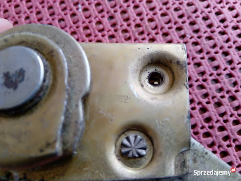 ZAMEK DRZWI RYGIEL ZACZEP FSO FIAT 125p z PRLu Karoseria