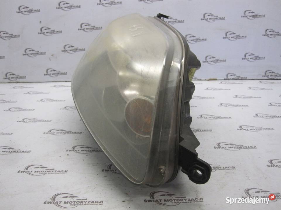 VW GOLF V PLUS 07r lampa prawa przód 5M2941006A osobowe świętokrzyskie