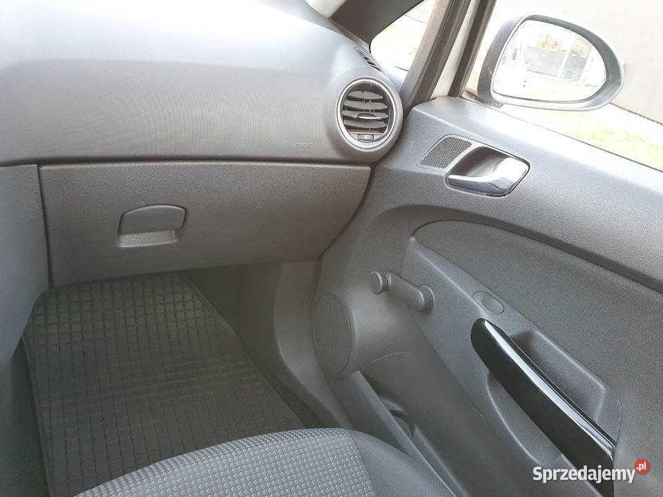 OPEL CORSA 12 16V ESSENTIA 2011 139 Krajowy 1229cm3 sprzedam