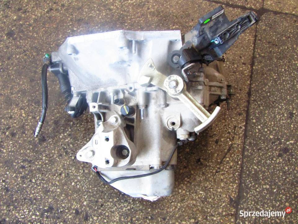 SKRZYNIA BIEGÓW MANUALNA 12 VTI OPEL CORSA F