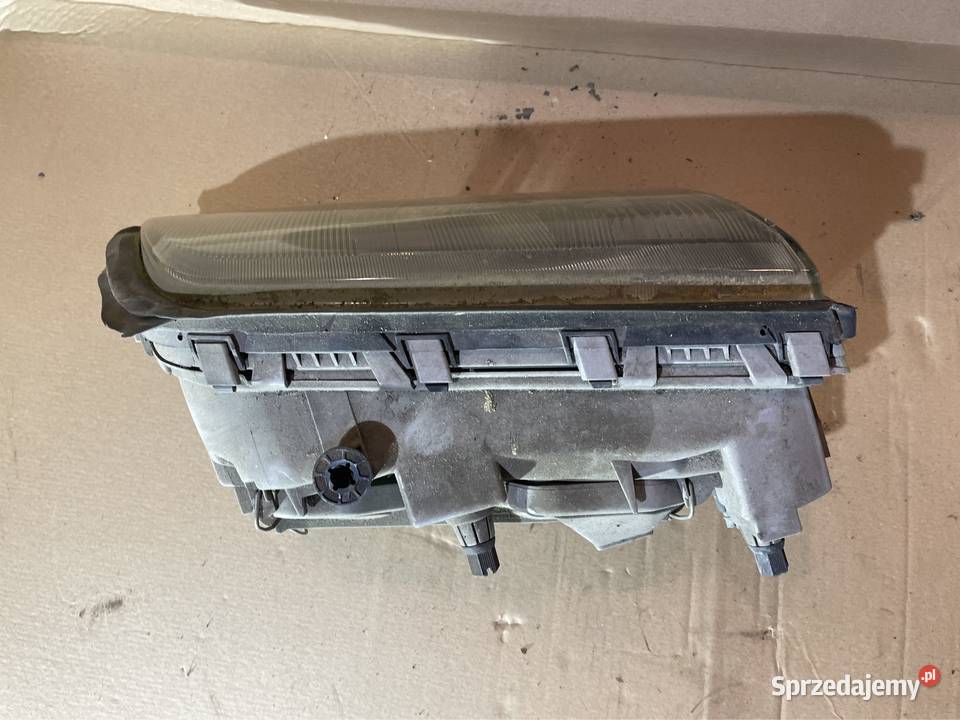 Lampa reflektor prawa przod mercedes c w202 Szczecin sprzedam