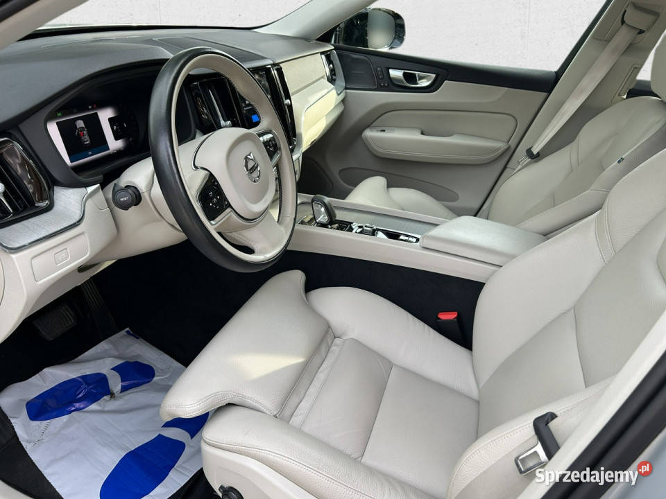 Volvo XC 60 B5 B AWD Plus Dark aut Z Polskiego pełny VAT