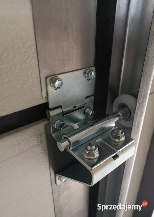 Brama na PILOTA Orzech 3000x2125 garażowa Nowy Sącz sprzedam