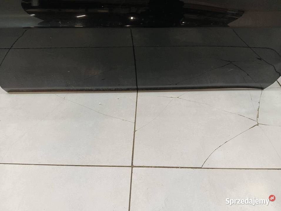 DRZWI PRAWE PRZÓD CZARNE USZKODZONE Dodge Drzwi