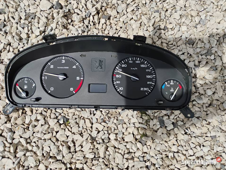 Zegary szybkosciomierz bez szyby Stan 2000cm3