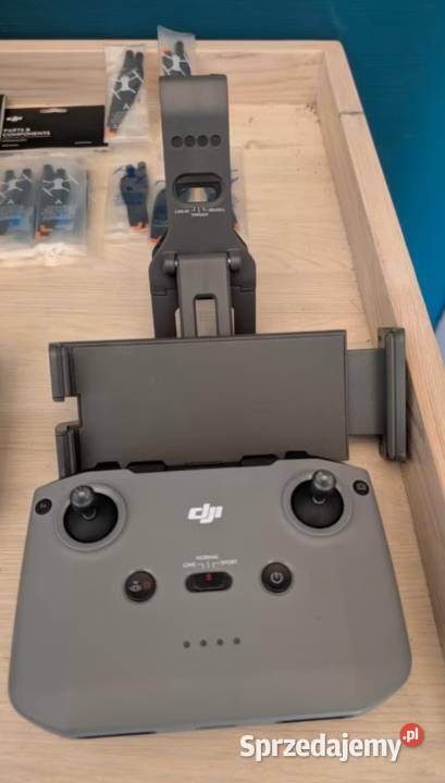 Zestaw DJI Mini 3 Fly More Combo z akcesoriami Marysin