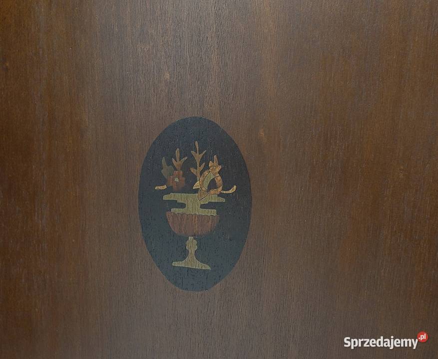 Antyczna komoda z początku XXw w stylu Jerka