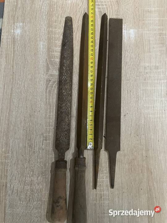 Pilniki ślusarskie pilnik zdzierał PRL stare świętokrzyskie Kielce sprzedam