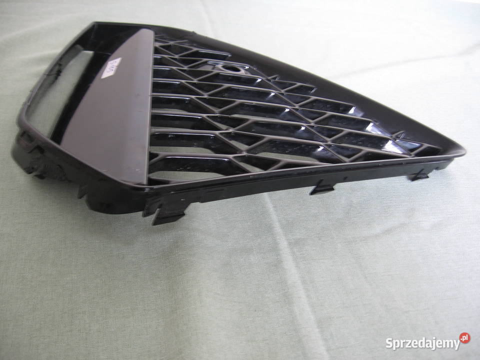 4K8807682D AUDI RS6 RS7 Kratka zderzaka Zderzaki sprzedam